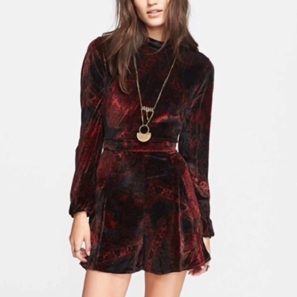 Free People Onyx Combo Printed Velvet Cut-out Back Romper Black Red Size 4